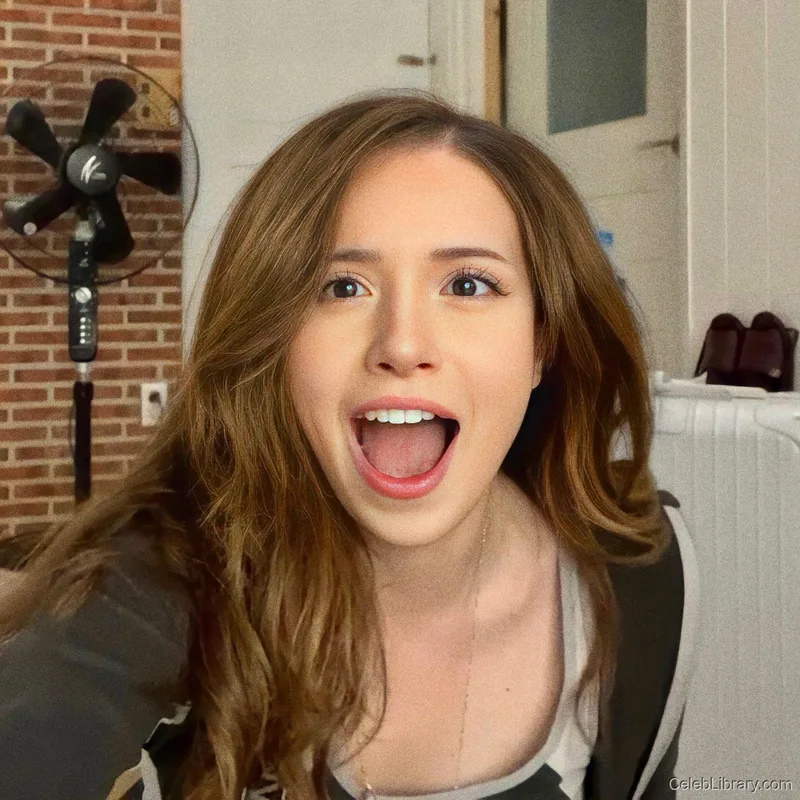 Pokimane photo 9 of 3752