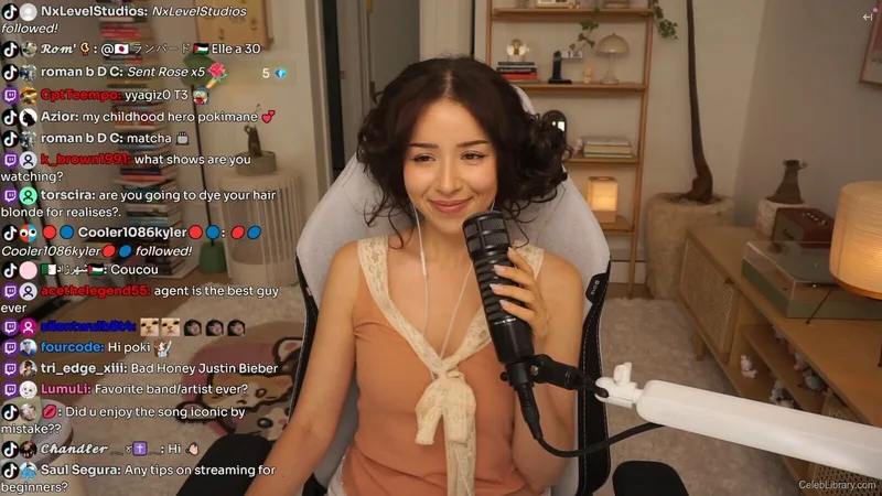 Pokimane photo 1 of 3752