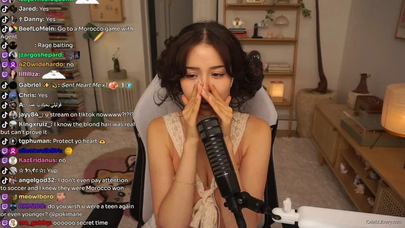Pokimane photo 20 of 3752