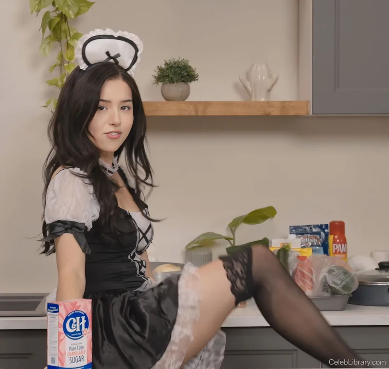 Pokimane photo 12 of 3752