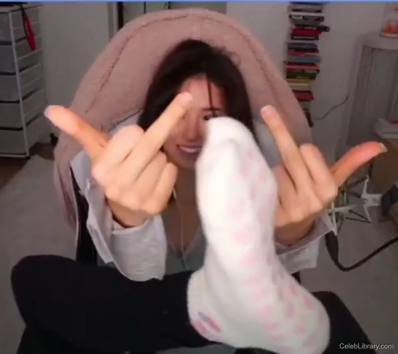 Pokimane photo 5 of 3752
