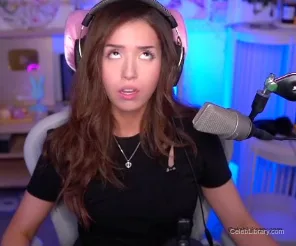 Pokimane photo 7 of 3752