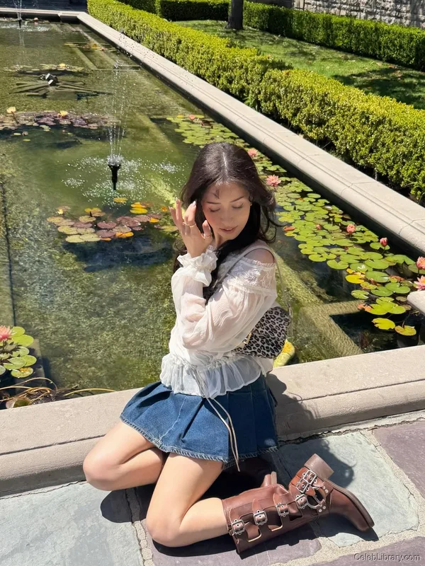 Pokimane photo 8 of 3752
