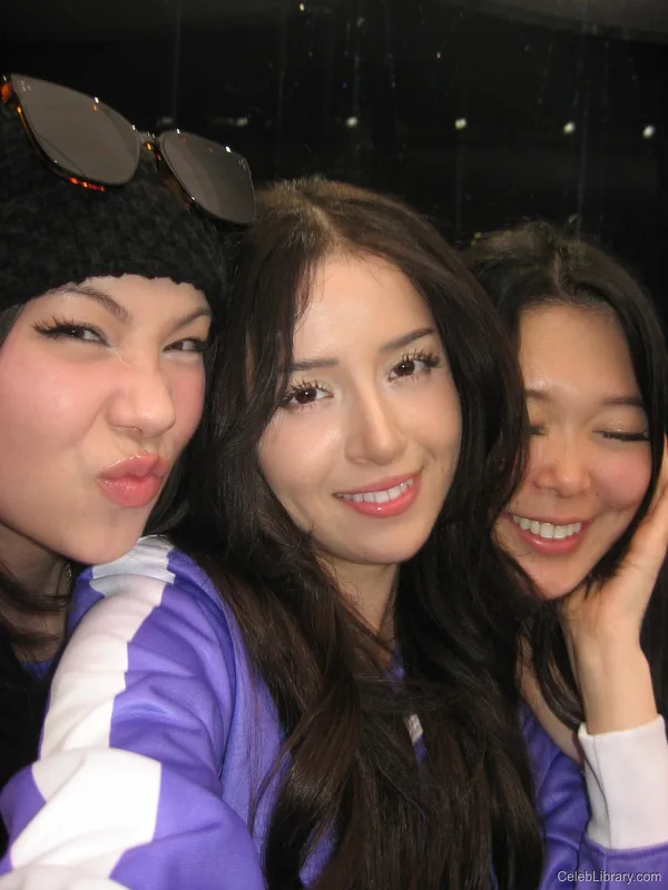 Pokimane photo 3 of 3752