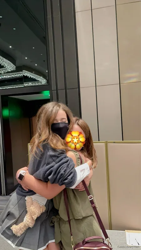 Pokimane photo 4 of 3752