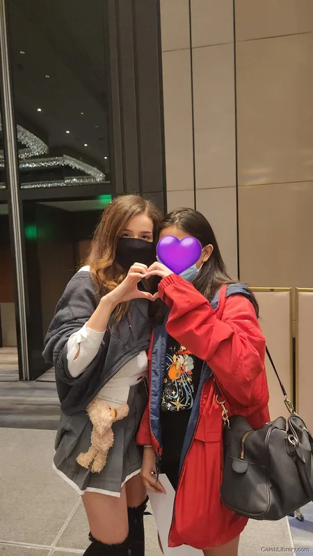 Pokimane photo 8 of 3752