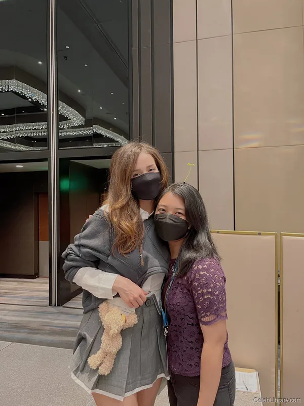 Pokimane photo 20 of 3752