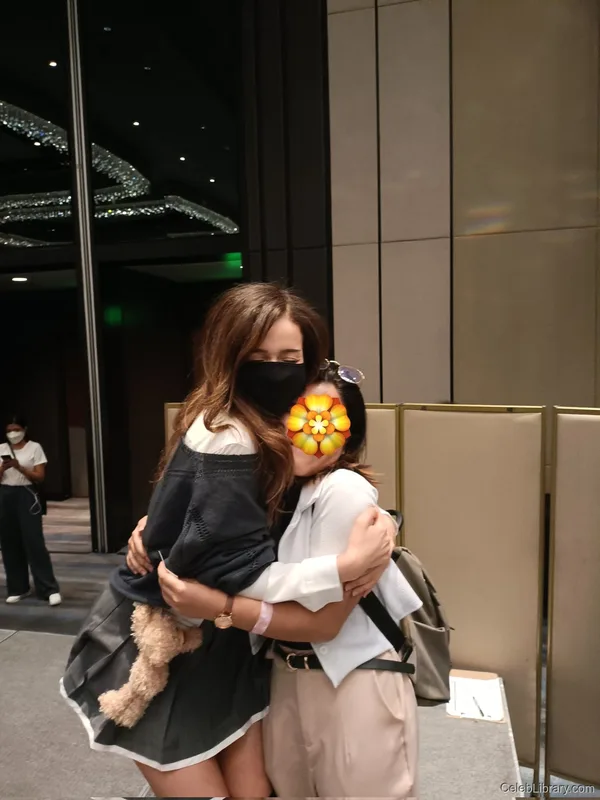 Pokimane photo 5 of 3752