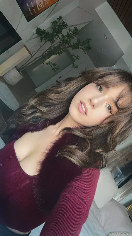 Pokimane photo 9 of 3752