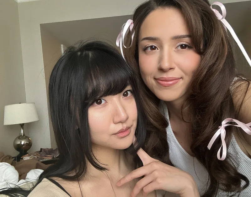 Pokimane photo 9 of 3752