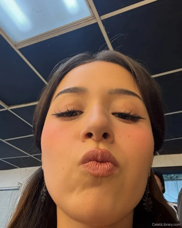 Pokimane photo 2 of 3752