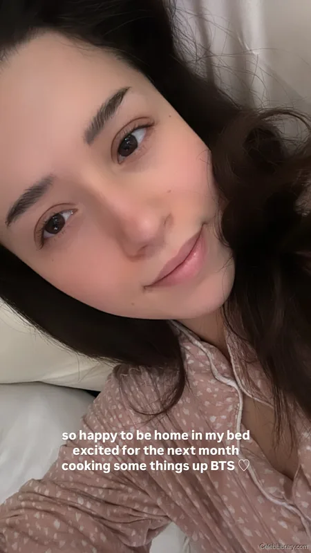 Pokimane photo 5 of 3752