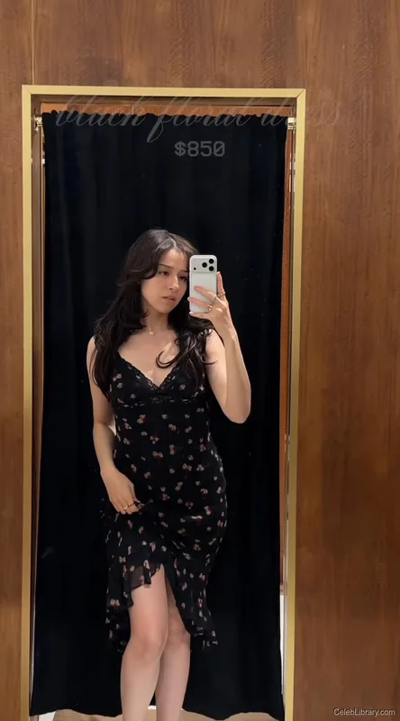Pokimane photo 9 of 3752