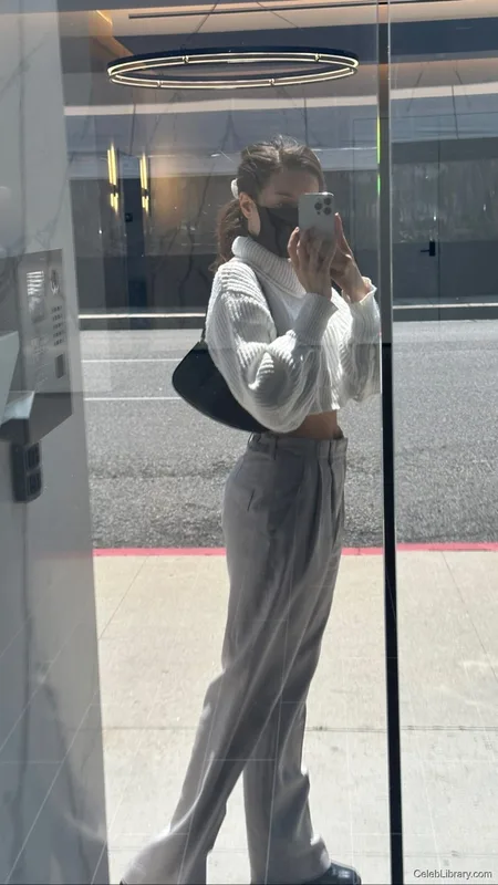 Pokimane photo 7 of 3752