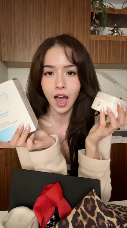 Pokimane photo 15 of 3752