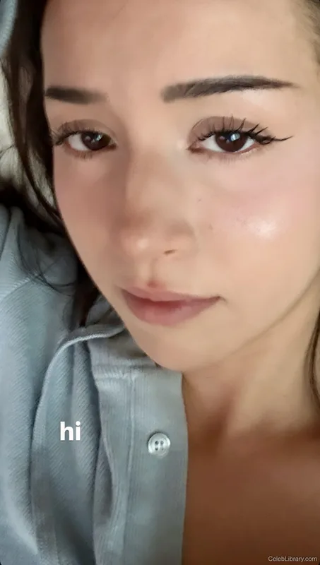 Pokimane photo 18 of 3752
