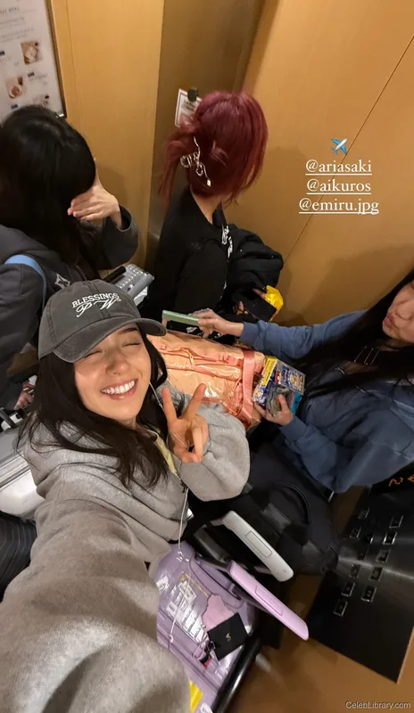 Pokimane photo 10 of 3752