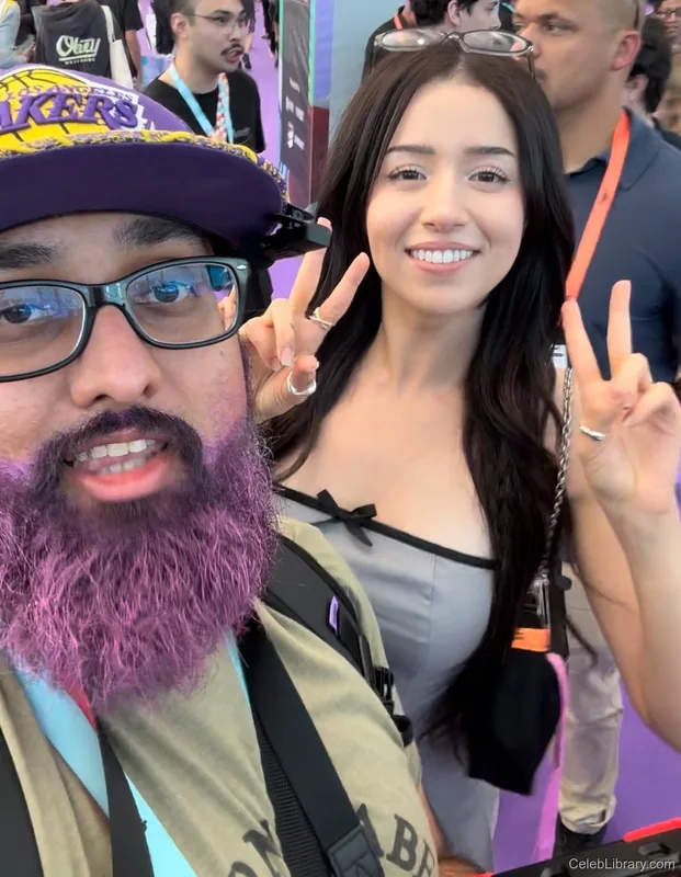 Pokimane photo 5 of 3752