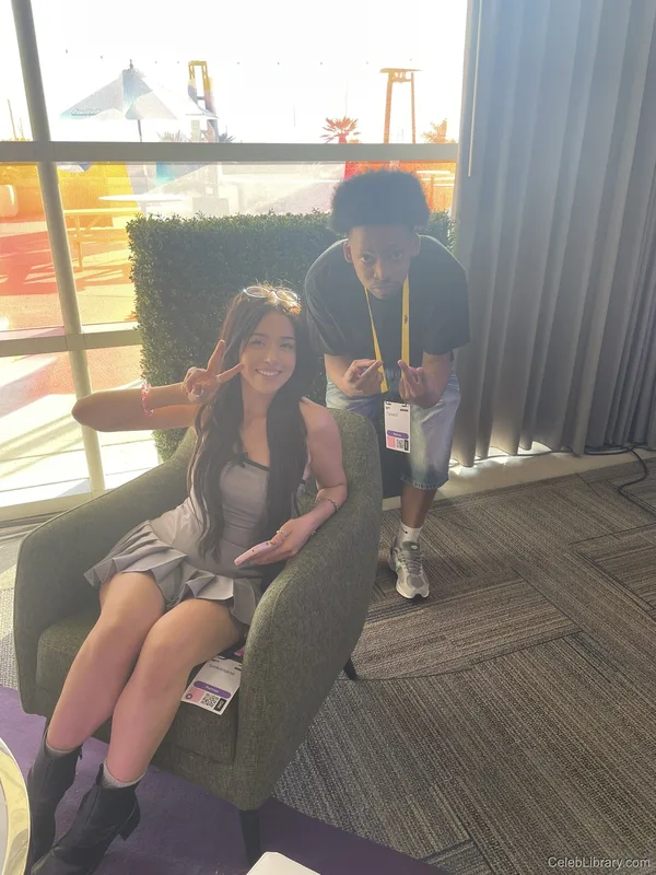 Pokimane photo 8 of 3752
