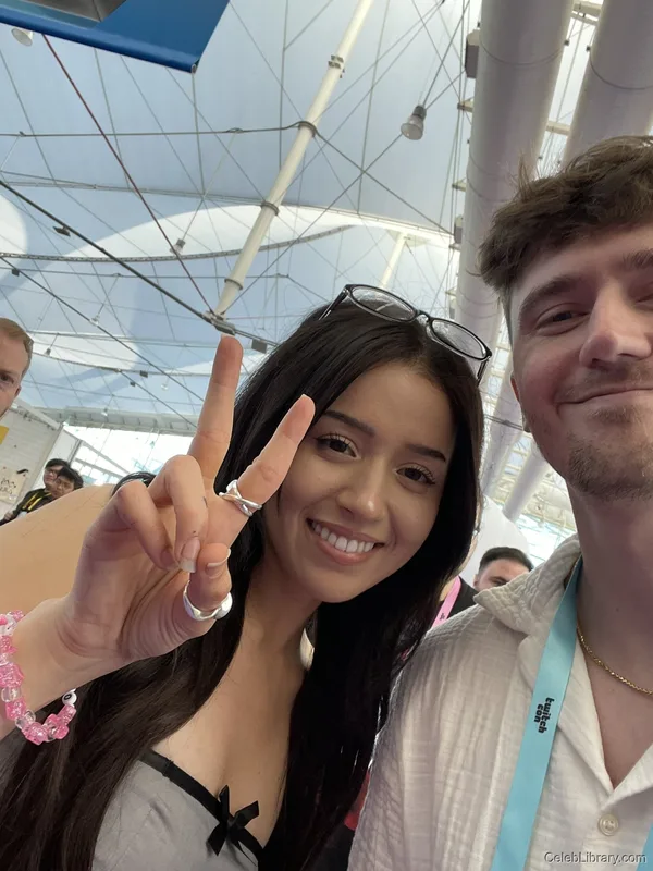 Pokimane photo 10 of 3752