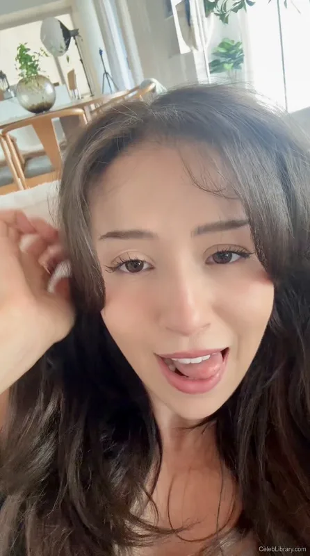 Pokimane photo 3 of 3752