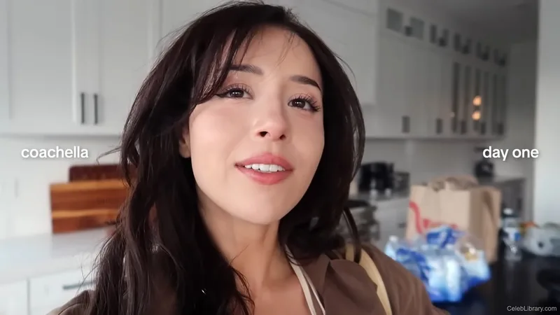 Pokimane photo 21 of 3752