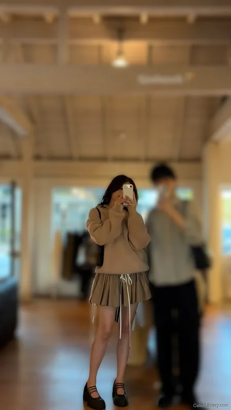 Pokimane photo 6 of 3752
