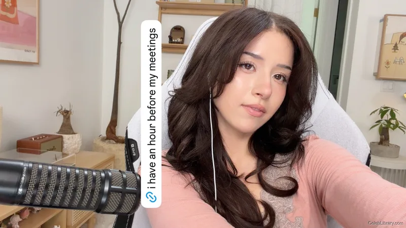 Pokimane photo 10 of 3752