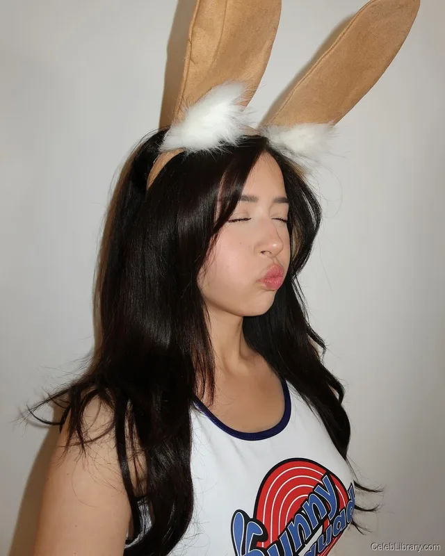 Pokimane photo 3 of 3752
