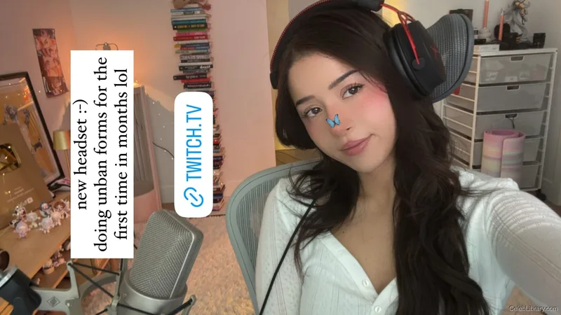 Pokimane photo 6 of 3752