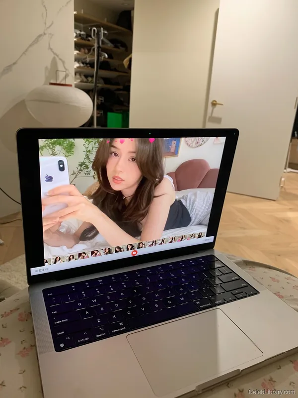 Pokimane photo 2 of 3752