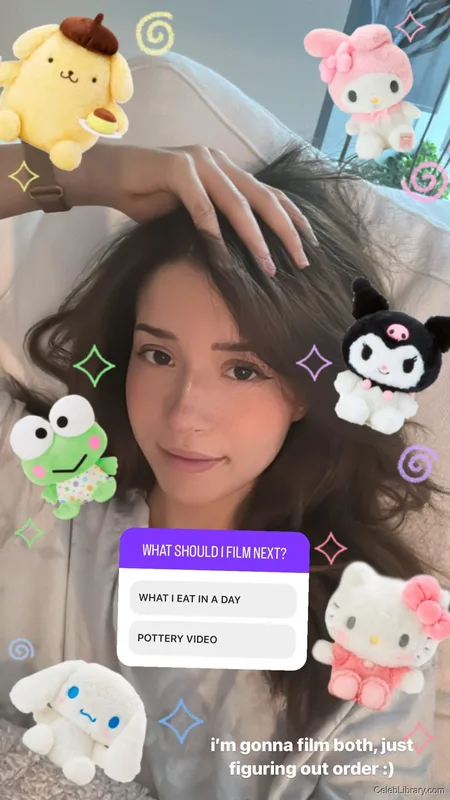 Pokimane photo 14 of 3752