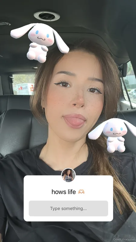 Pokimane photo 15 of 3752