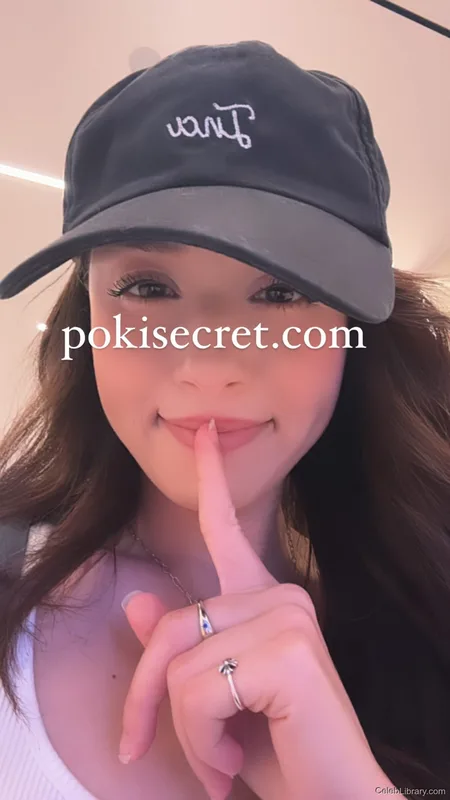 Pokimane photo 9 of 3752