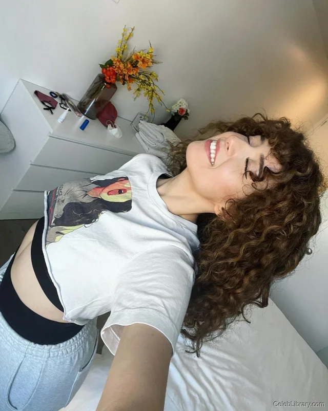 Pokimane photo 8 of 3752