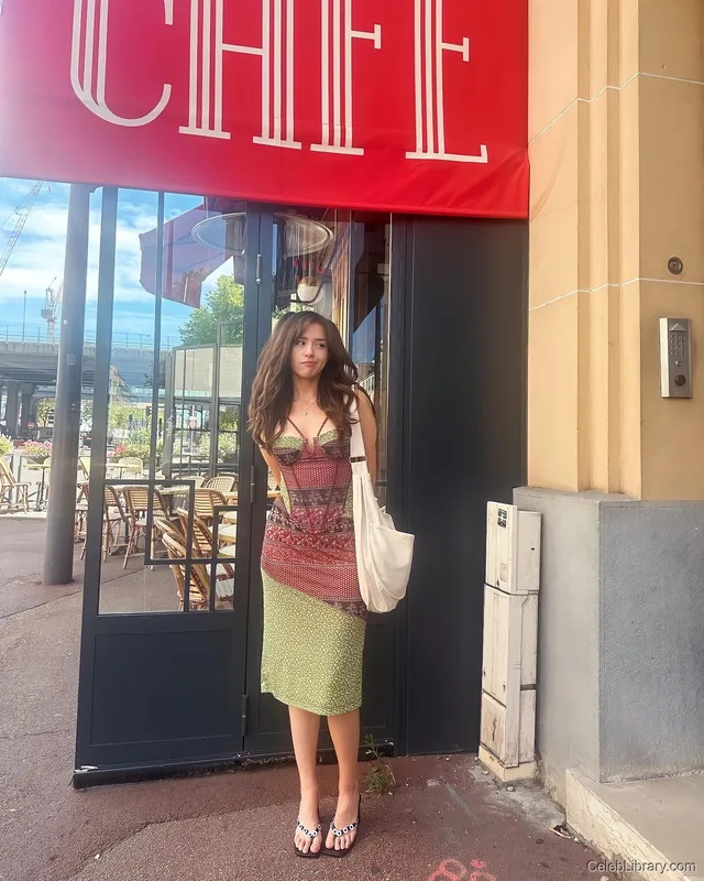 Pokimane photo 5 of 3752