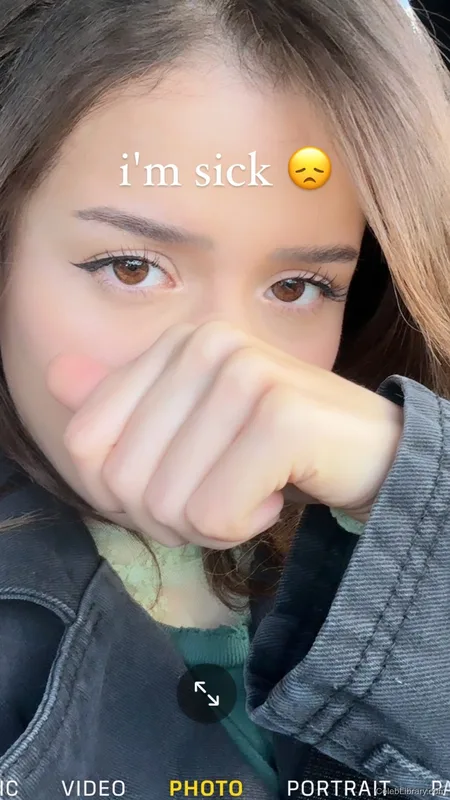 Pokimane photo 5 of 3752