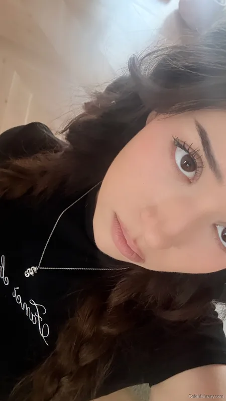 Pokimane photo 12 of 3752