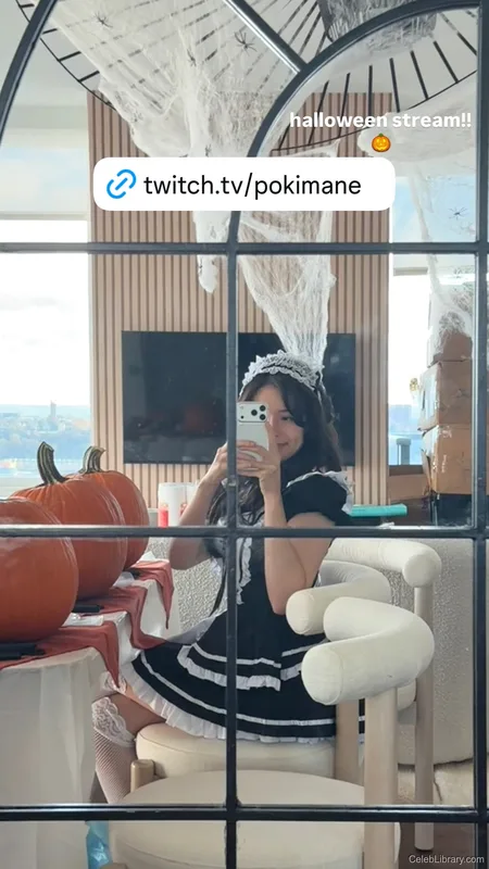 Pokimane photo 6 of 3752