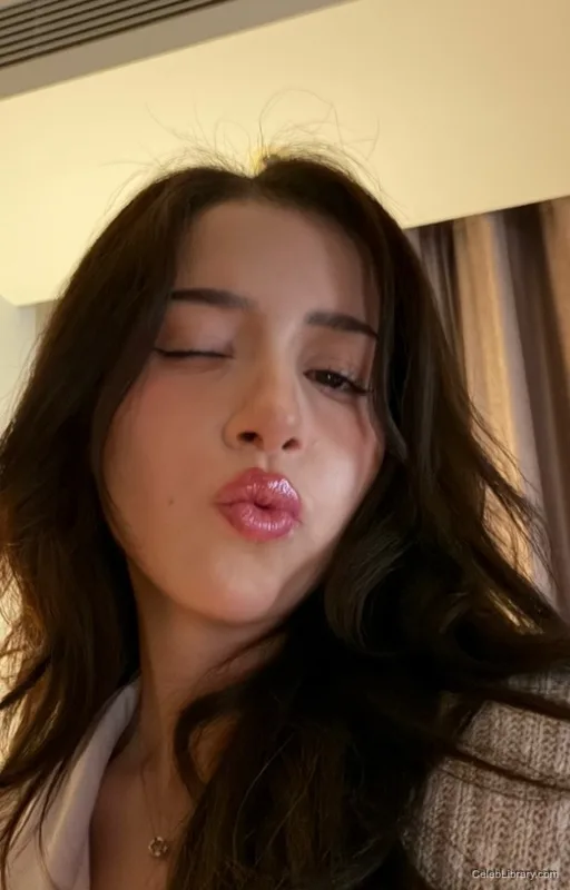 Pokimane photo 12 of 3752
