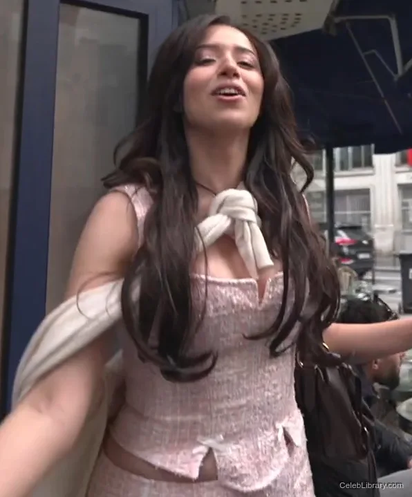 Pokimane photo 3 of 3752