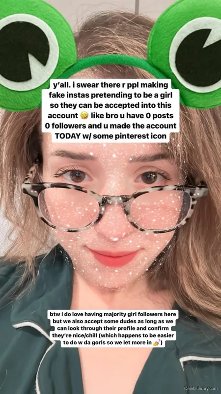 Pokimane photo 2 of 3752