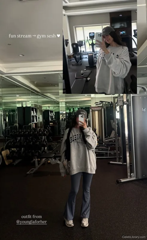 Pokimane photo 10 of 3752