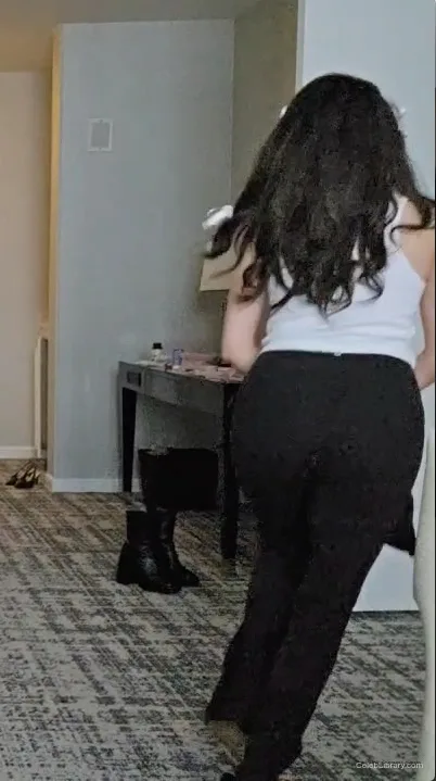 Pokimane photo 21 of 3752