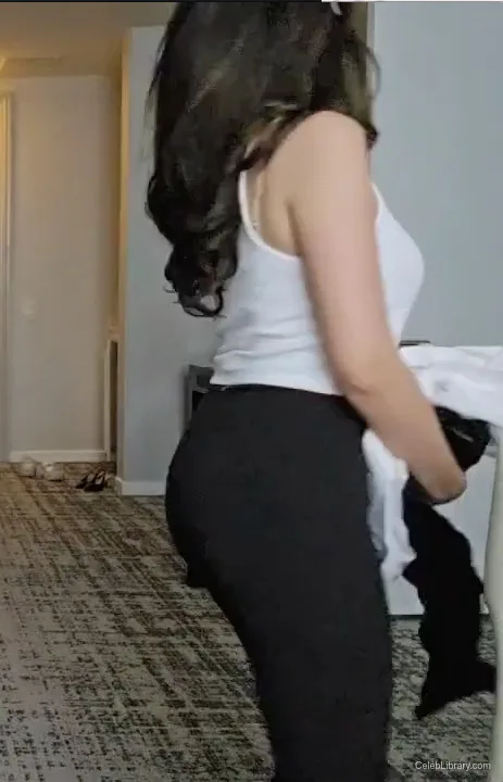 Pokimane photo 23 of 3752
