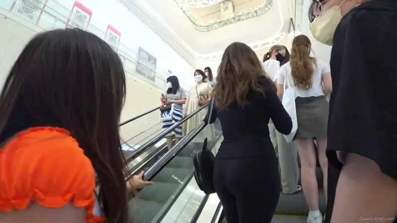 Pokimane photo 12 of 3752