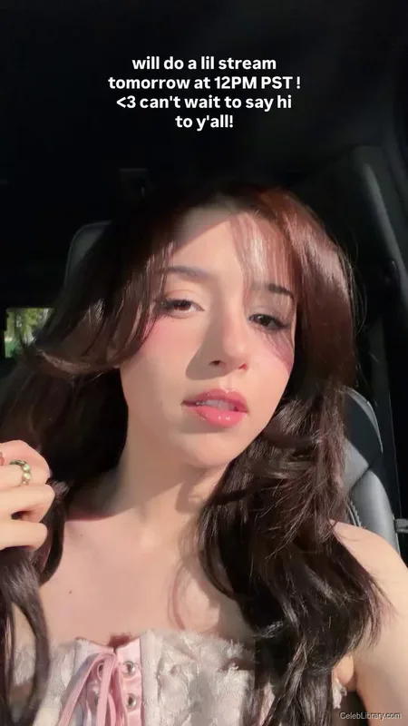 Pokimane photo 12 of 3752