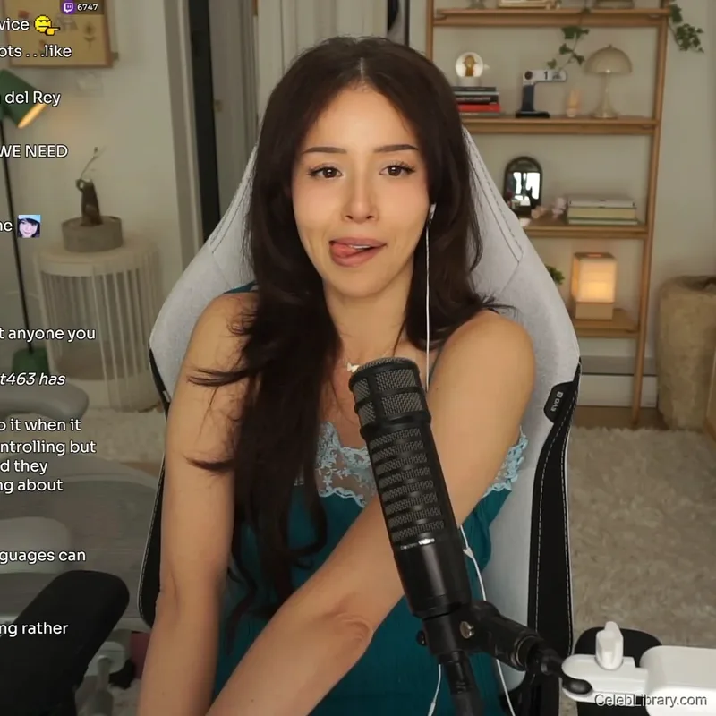 Pokimane photo 22 of 3752