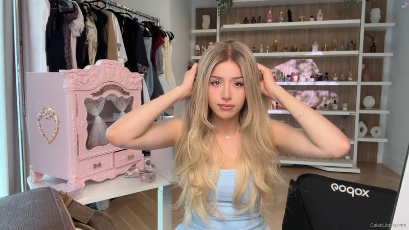 Pokimane photo 24 of 3752