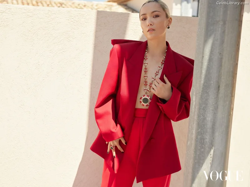 Pom Klementieff photo 4 of 341